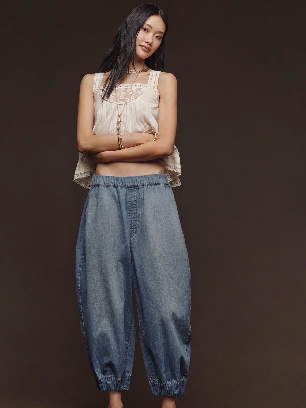 Pilcro High-Rise Crop pull on jogger jeans